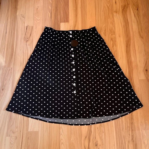 joanie clothing Dresses & Skirts - NWT Joanie Clothing Polka Dot Skirt